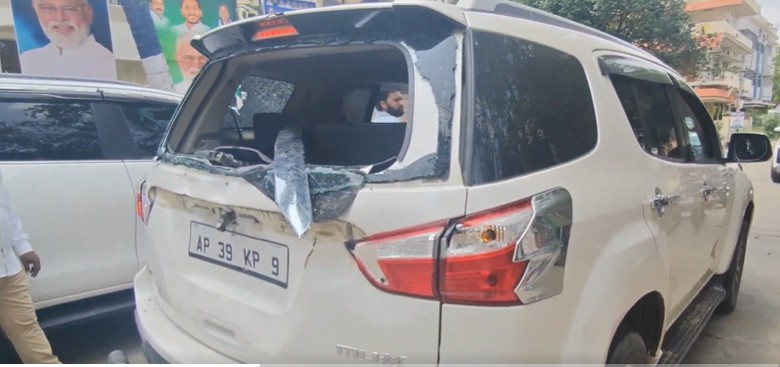 ధ్వంసమైన కారు వచ్చింది గానీ.. వాళ్ళపై చర్యలేవీ: అంబటి